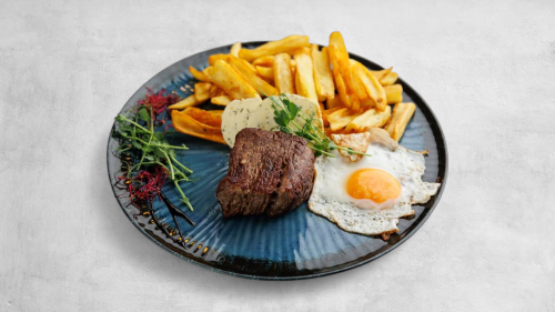 Bélszín Steak Fűszer vaj. tük. tojás csónak burg.
